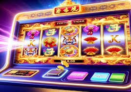 Caishen Wins bonus round gameplay showing free spins trigger